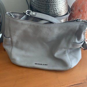 Michael Kors Bag!! FAST & FREE SHIPPING!!!